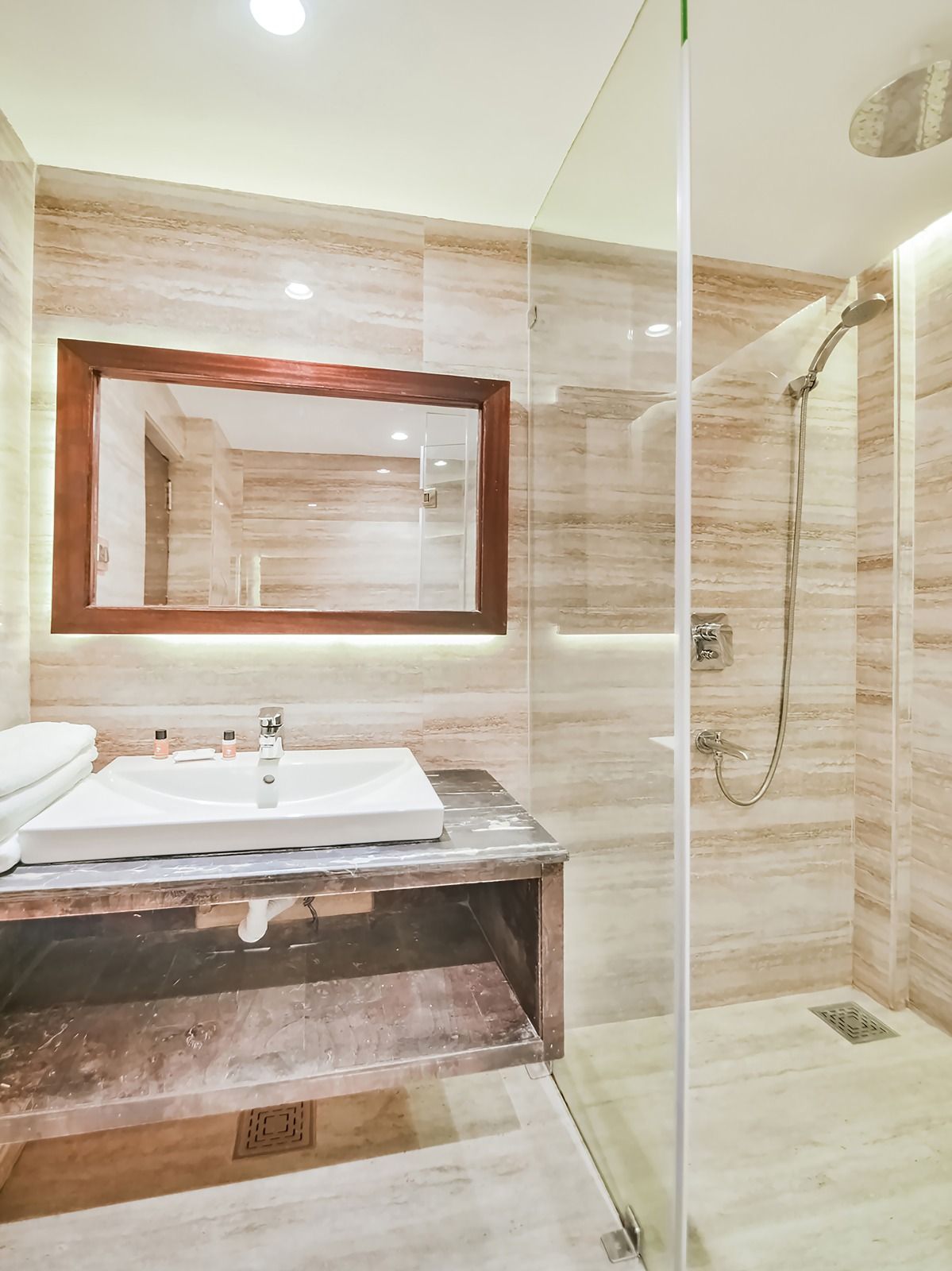 Hotel Menaal Residency Luxury 6