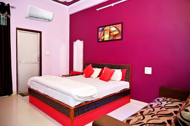 Hotel Radhika & Restaurant Super Deluxe 2