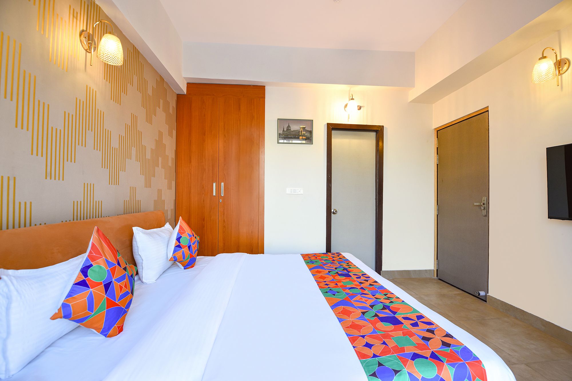 FabHotel Prime Spectrum Metro Premium Room 3