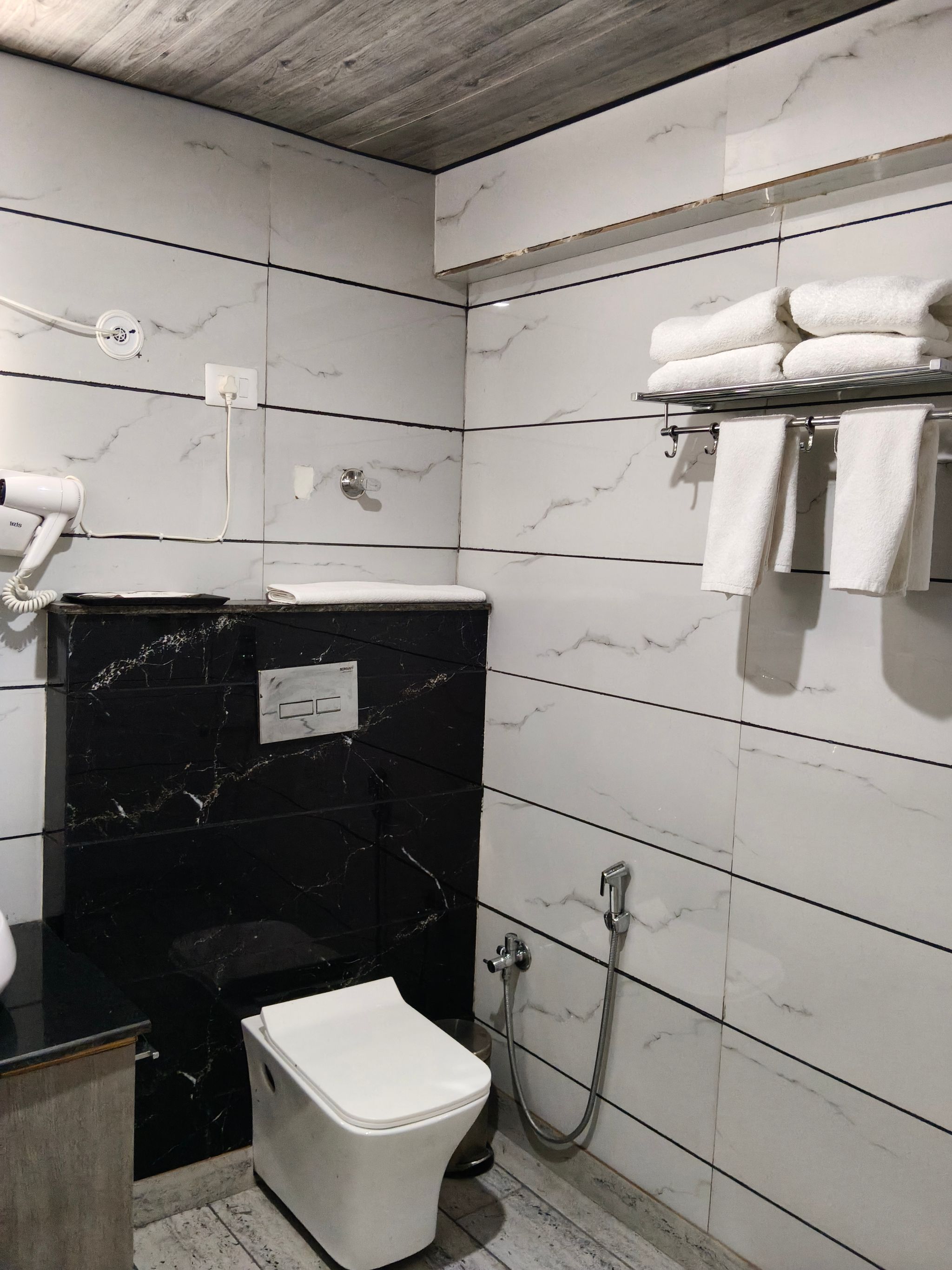 Clarks Inn Express, Raj Nagar Extension, Ghaziabad Suite Room 5