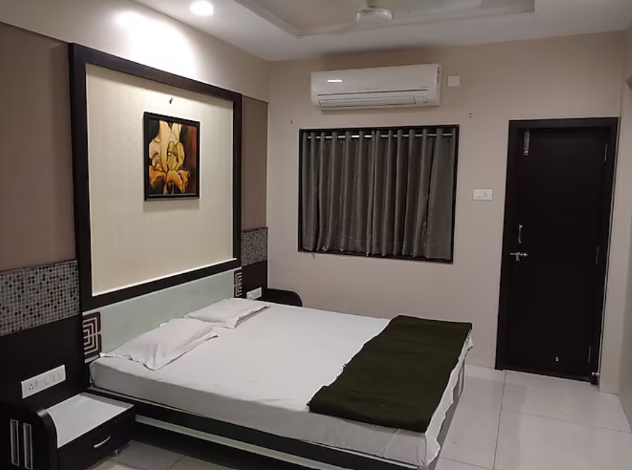 Deluxe Room A.C. With King Bed