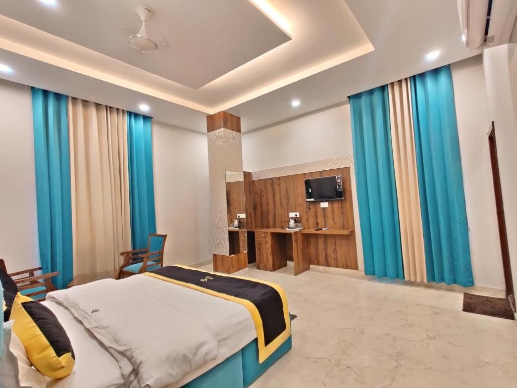 Hotel JM Residency Double Room 3