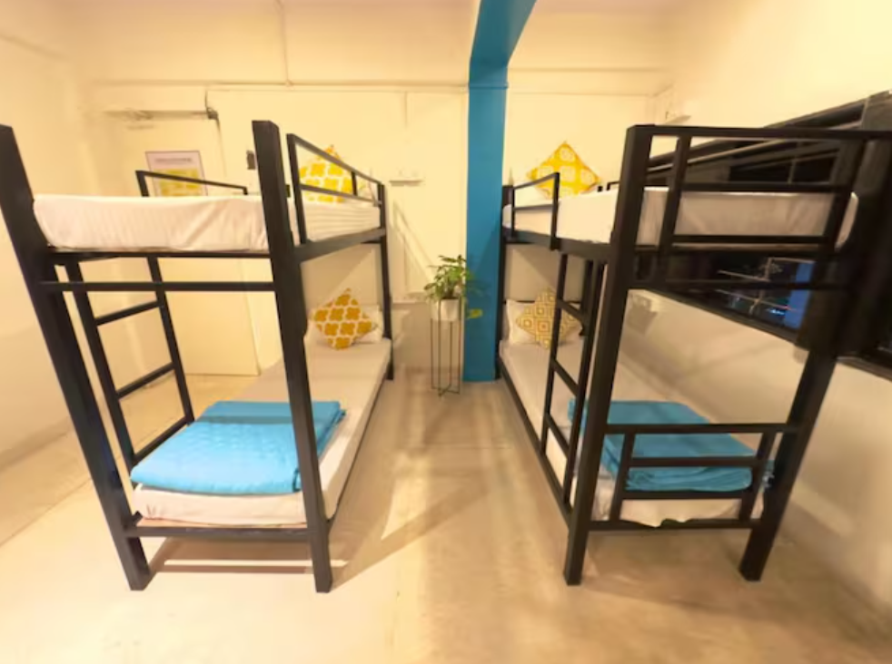 6 Bed Female Dorm