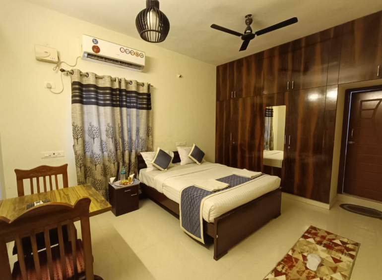 Hotel Bluesky Ramapuram Deluxe Room 4