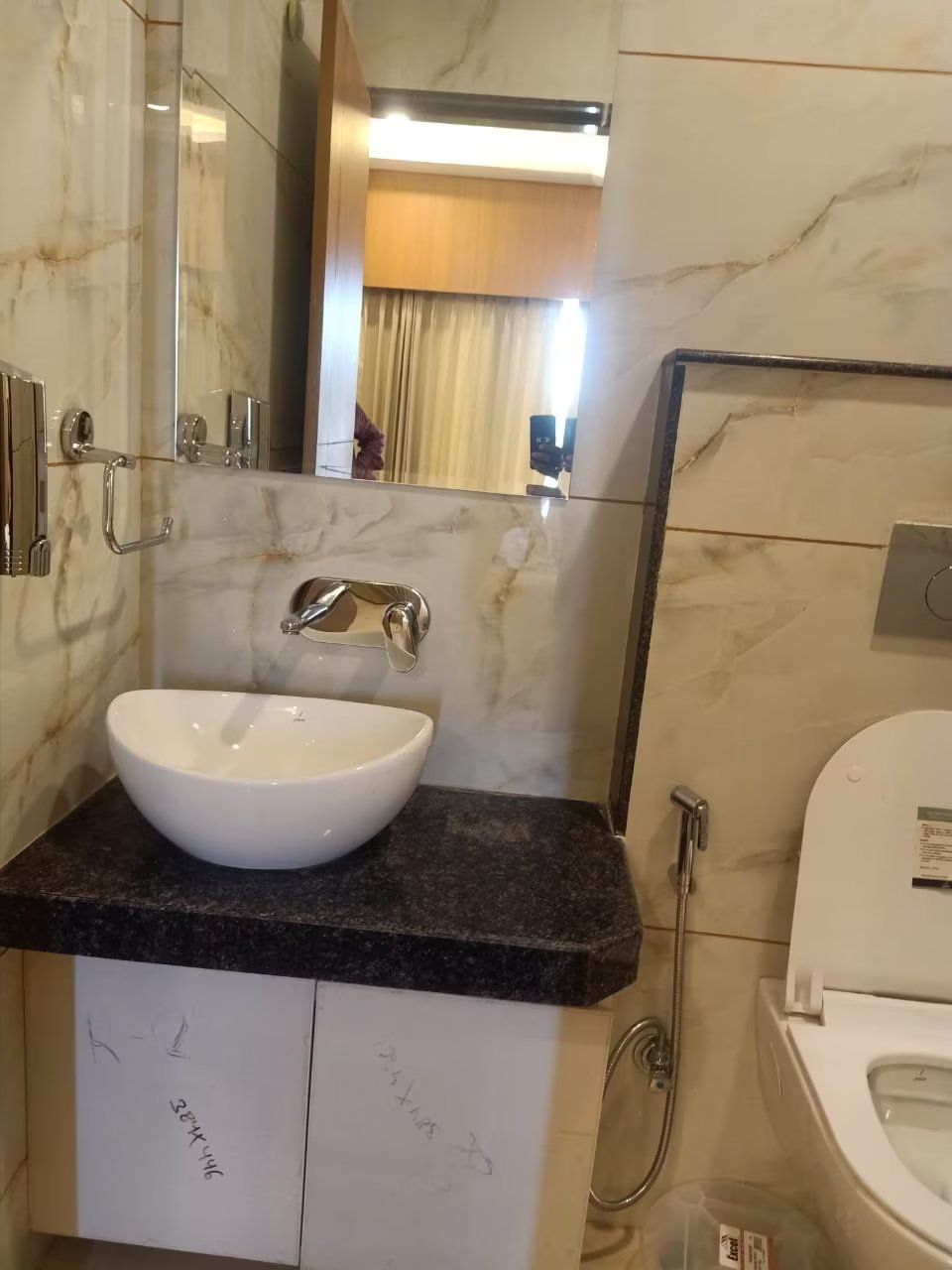 Hotel Paradise inn cafe & restro King Bed Room with City View 4