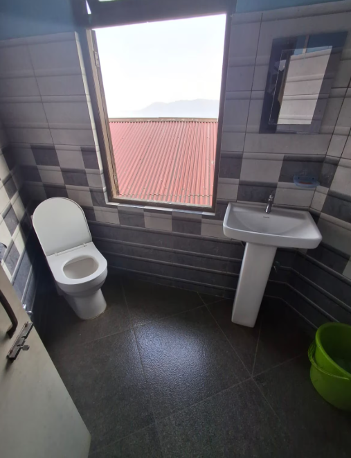 Flavors Nest Darjeeling Non view double bed room 2