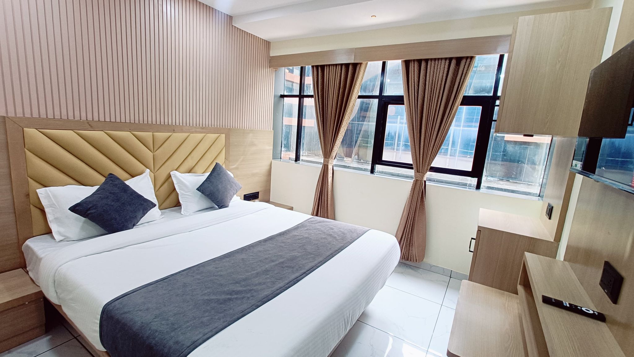 Premium King Bed Room