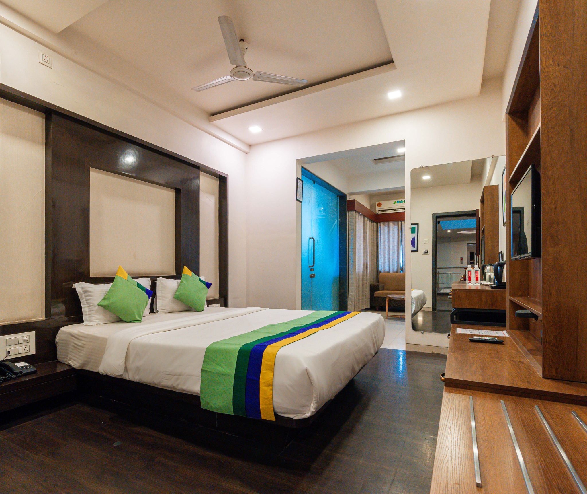 Hotel Westview Deluxe Double Room