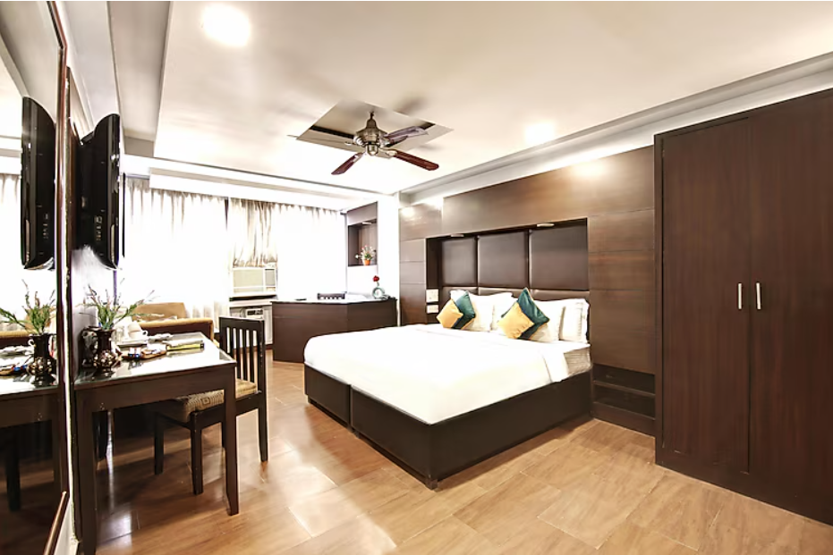 Club Room With Free High Speed Wifi