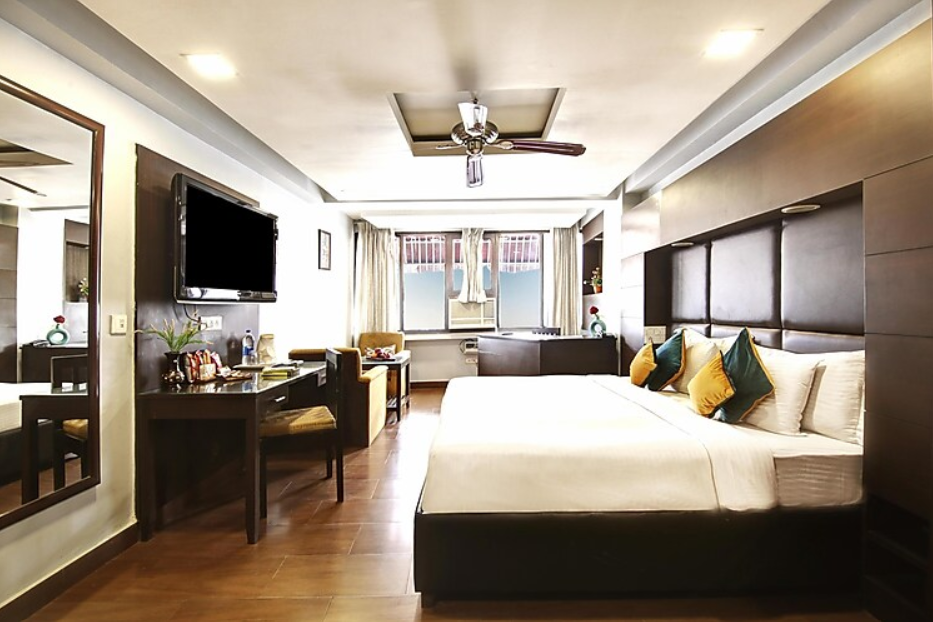 Club Room With Free High Speed Wifi