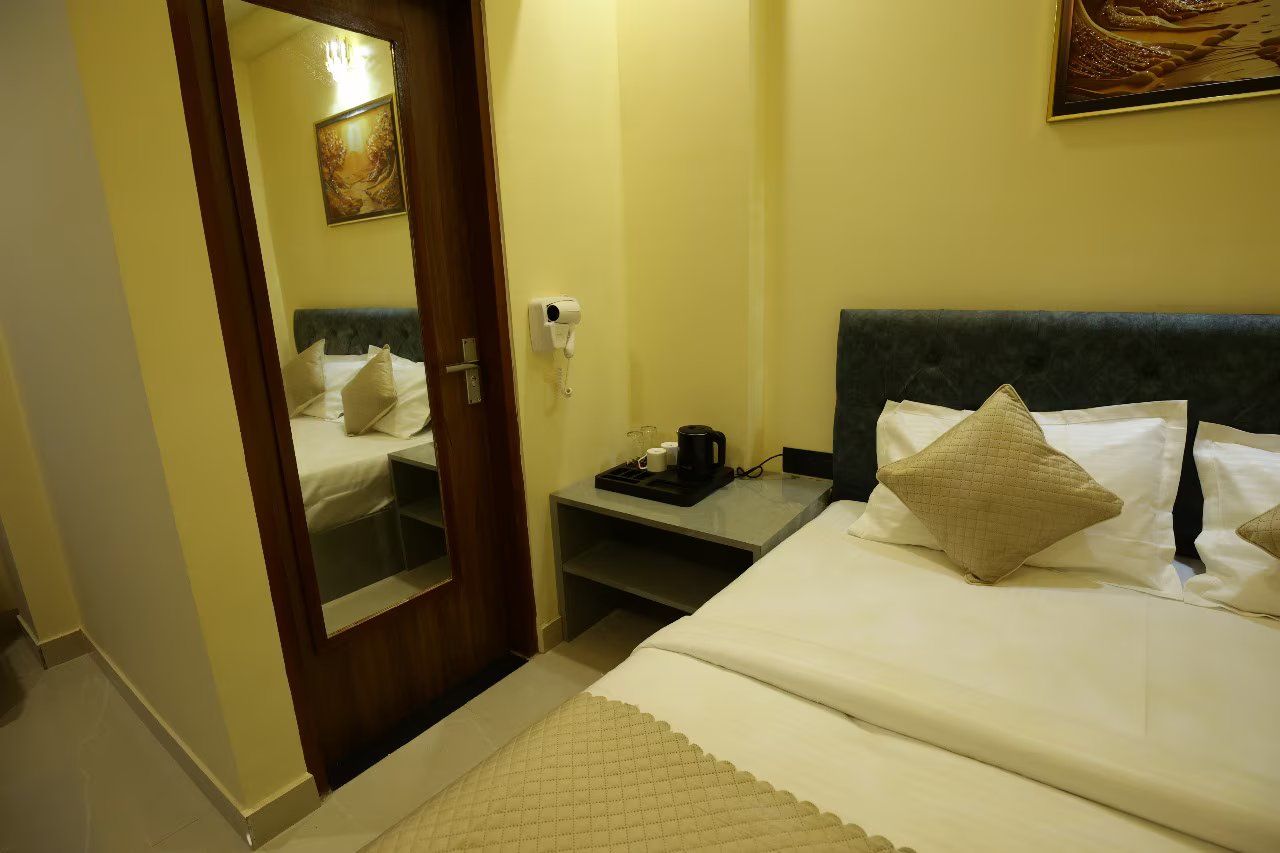 Hotel Neo Deluxe Room 3