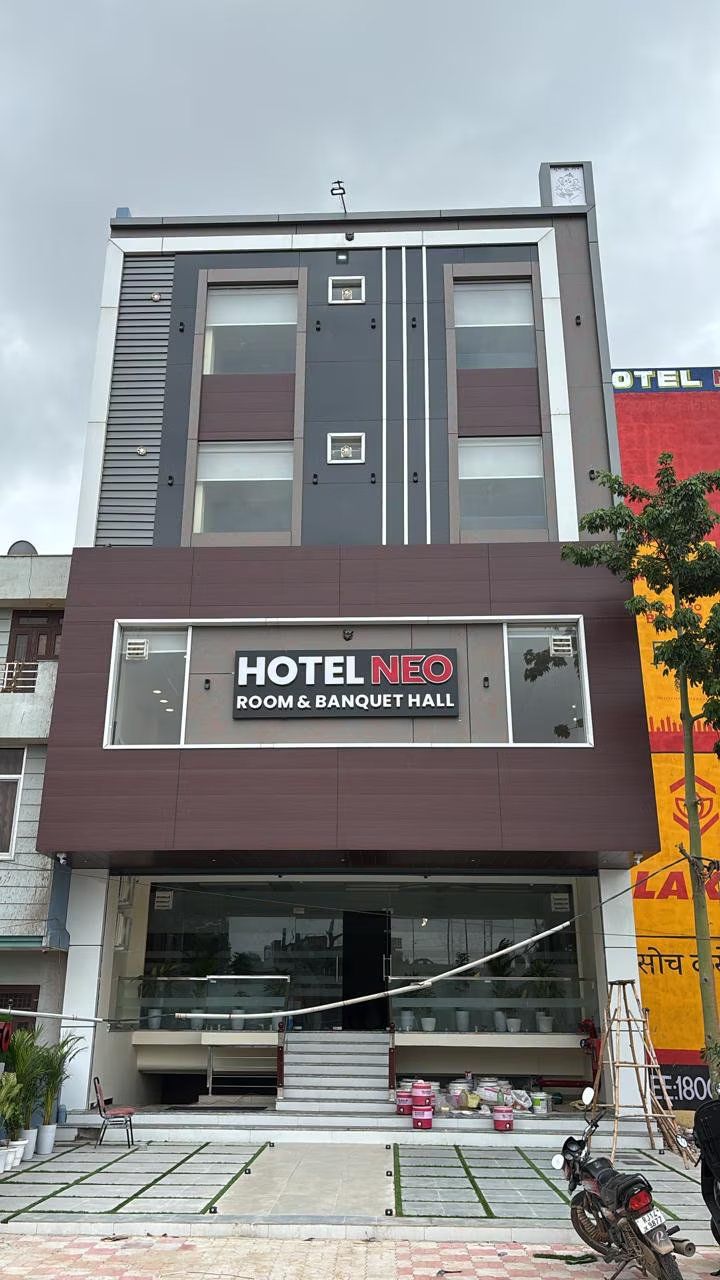 Hotel Neo