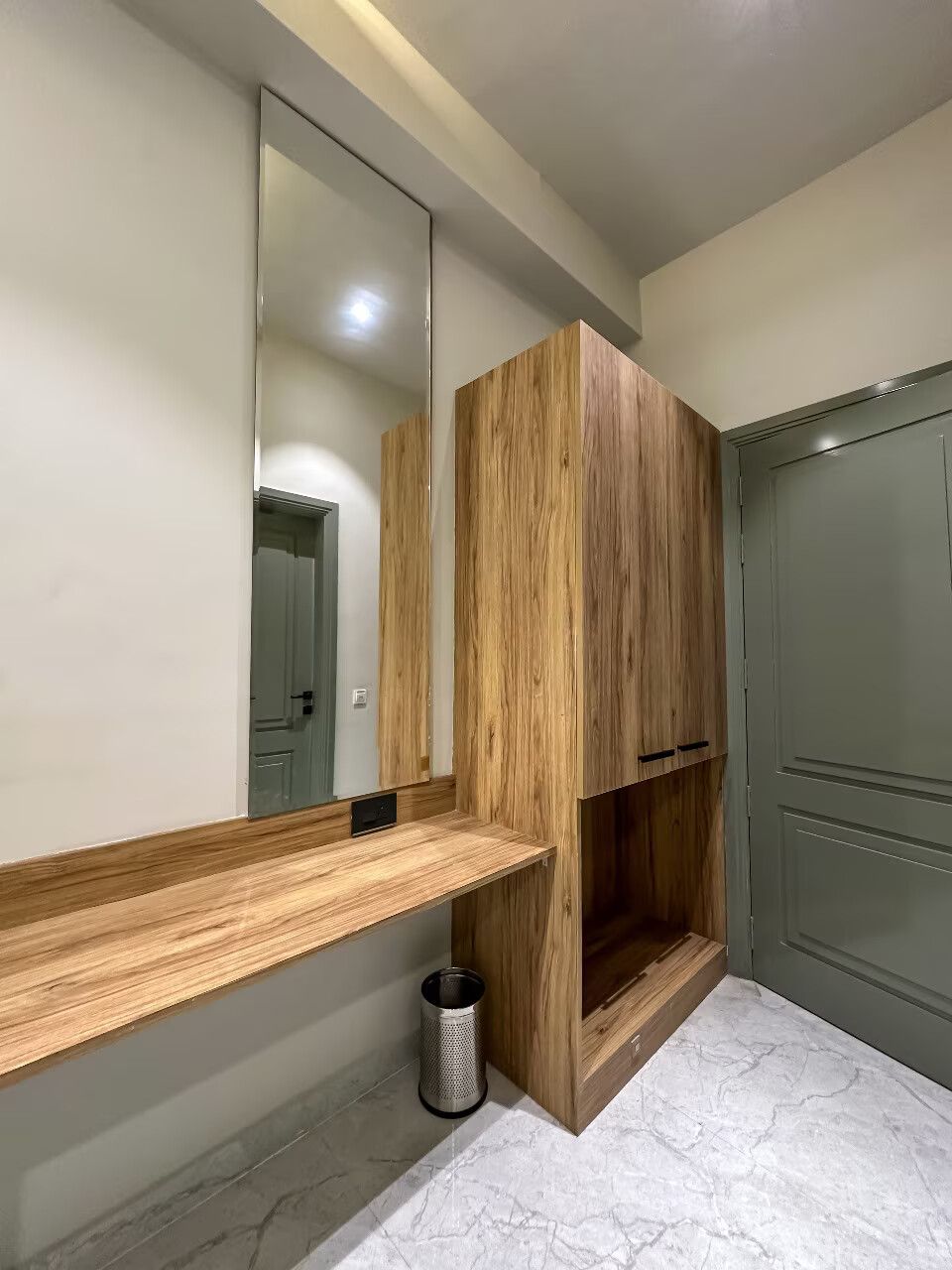 Hotel Sumedha's Deluxe Room 5