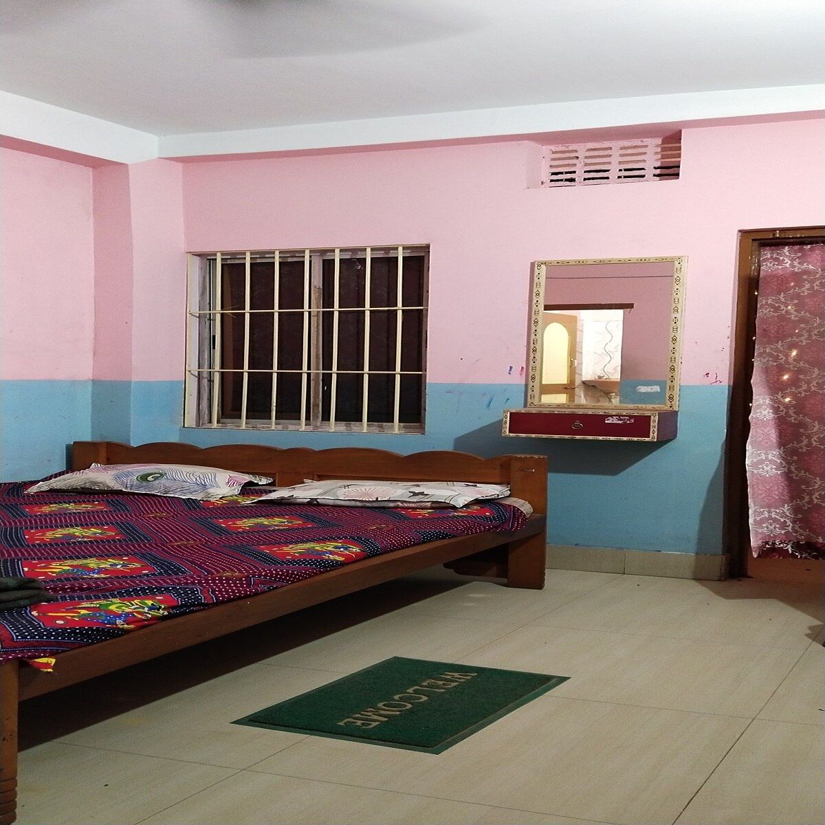 Baba Bibhuti Hotel Deluxe Double Room