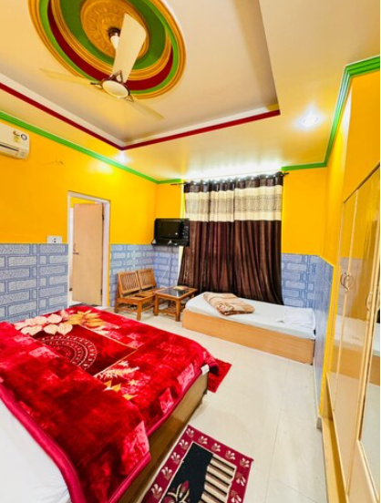 Luxury triple bed AC room