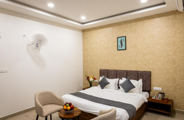 Deluxe King Room
