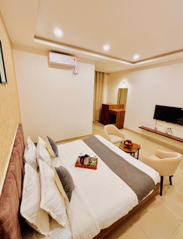 Deluxe King Room