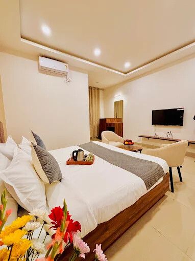 Standard King Room