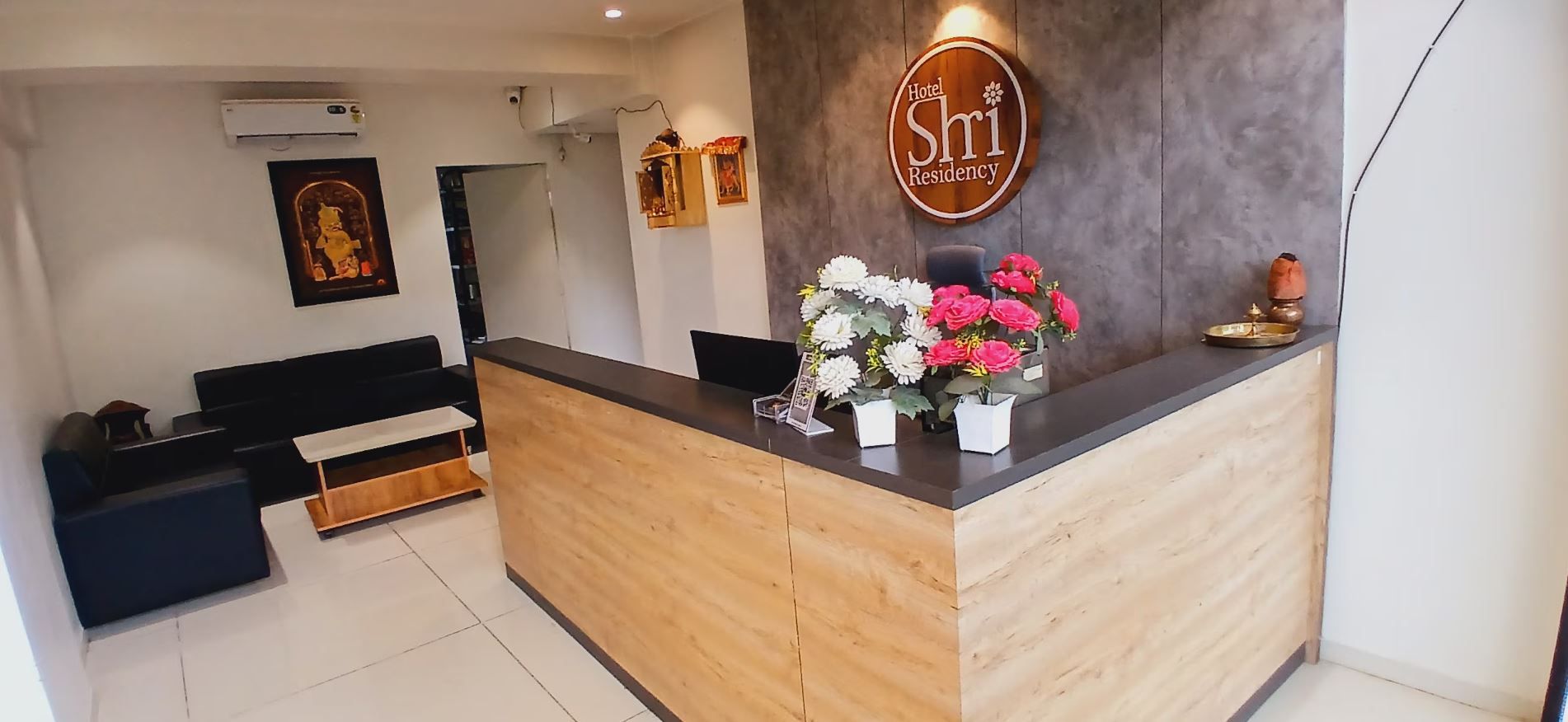 Hotel Shree Hari Om Residency