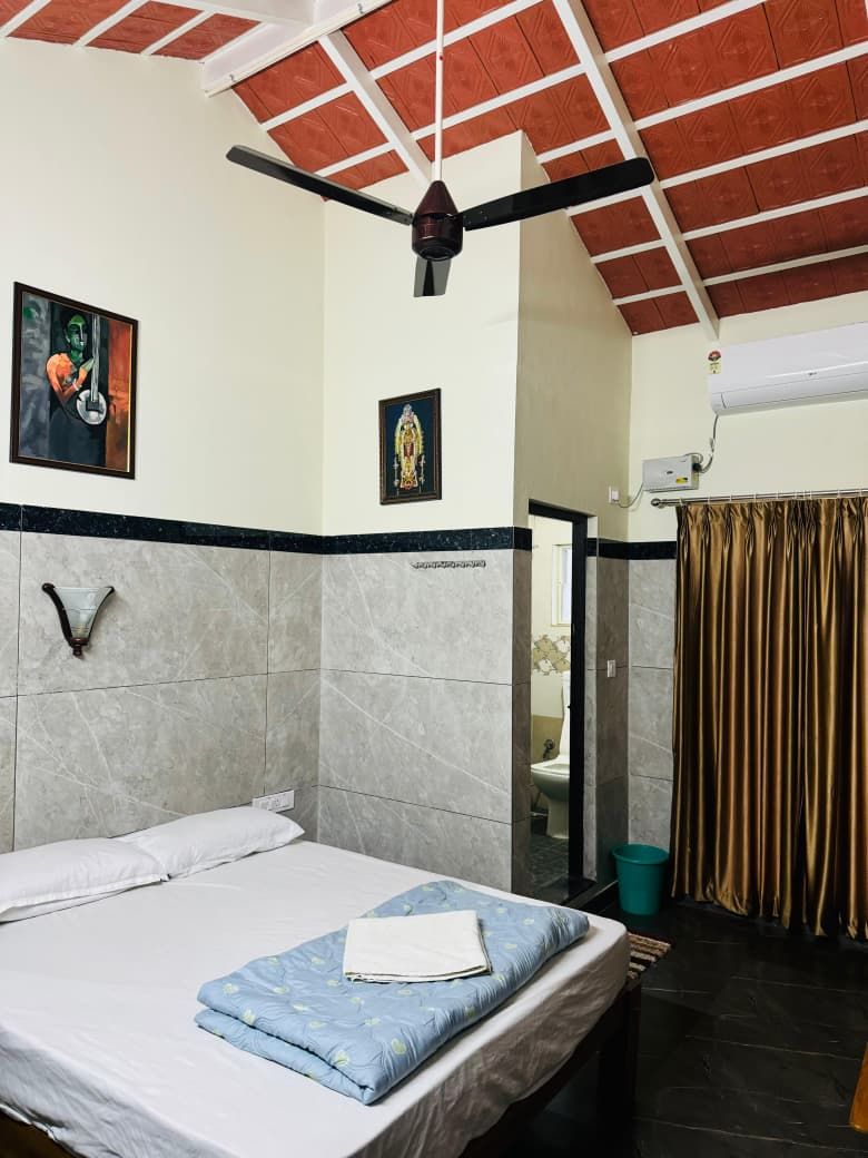 Double Bed Deluxe A C