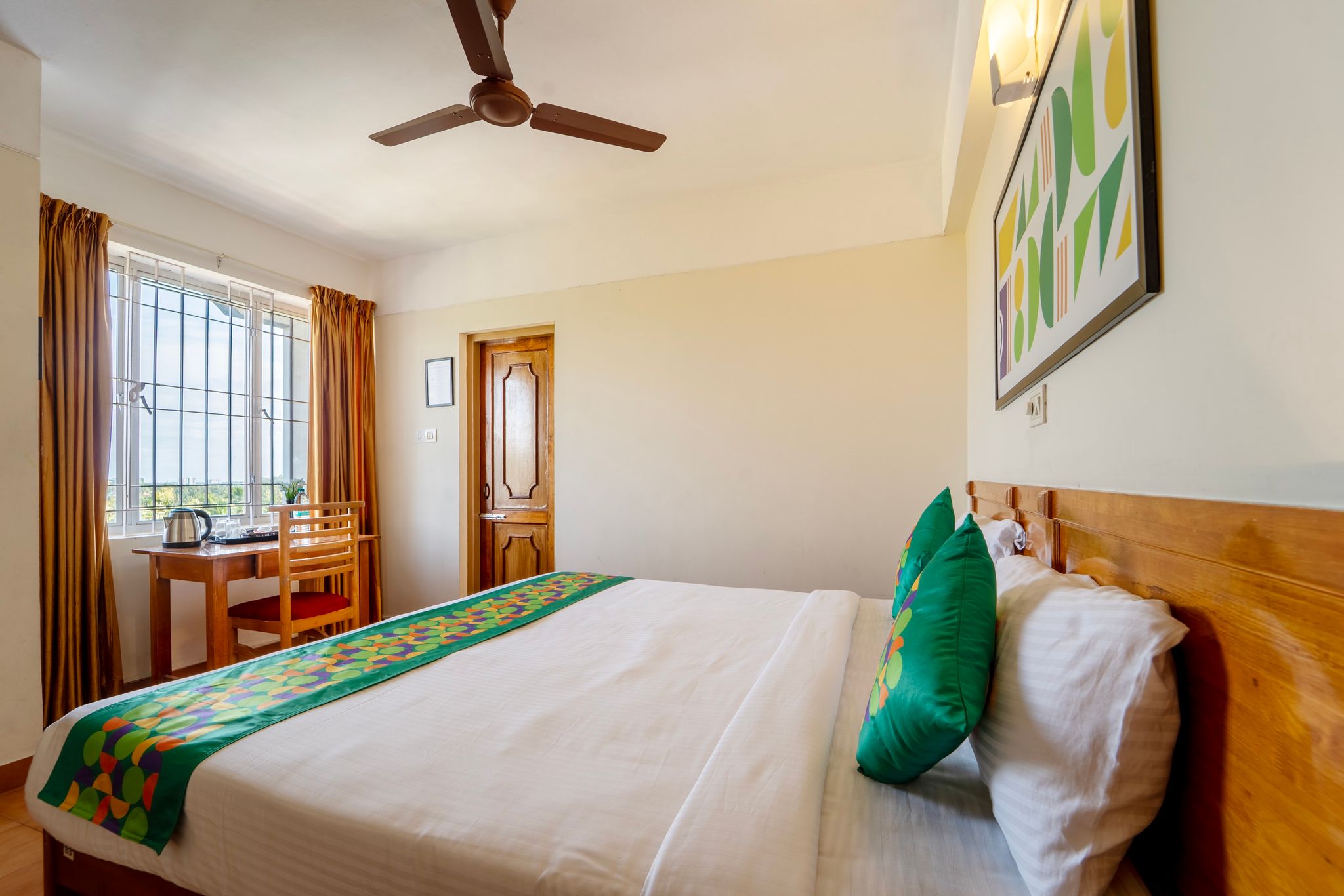 Treebo Classic Highway Side Standard room 2