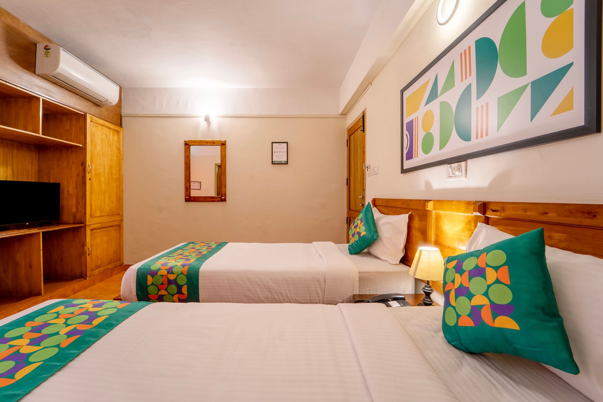 Treebo Classic Highway Side Standard room 6