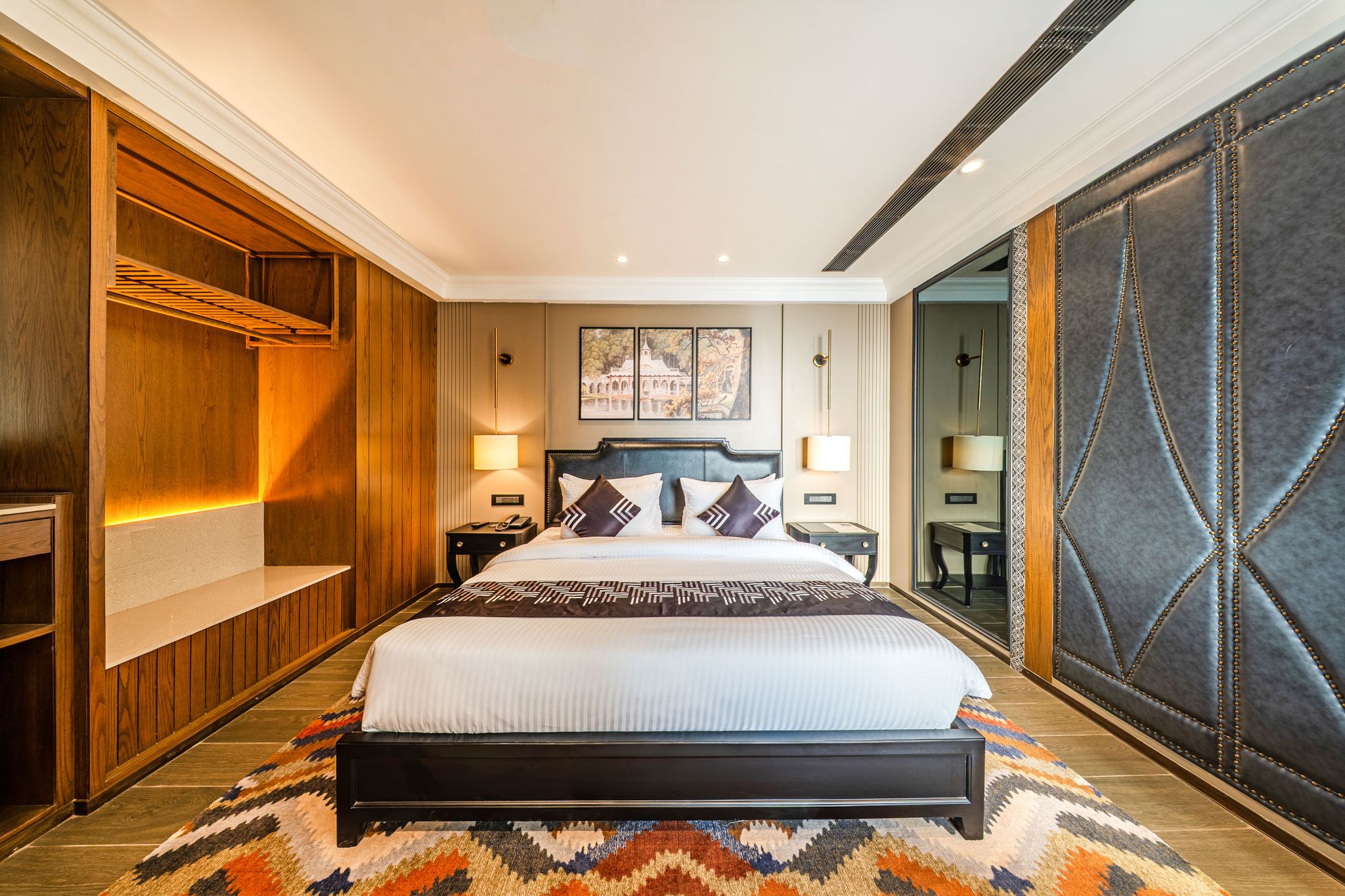 Medalio Signature Chandigarh Zirakpur Spacious Deluxe Room with Jacuzzi