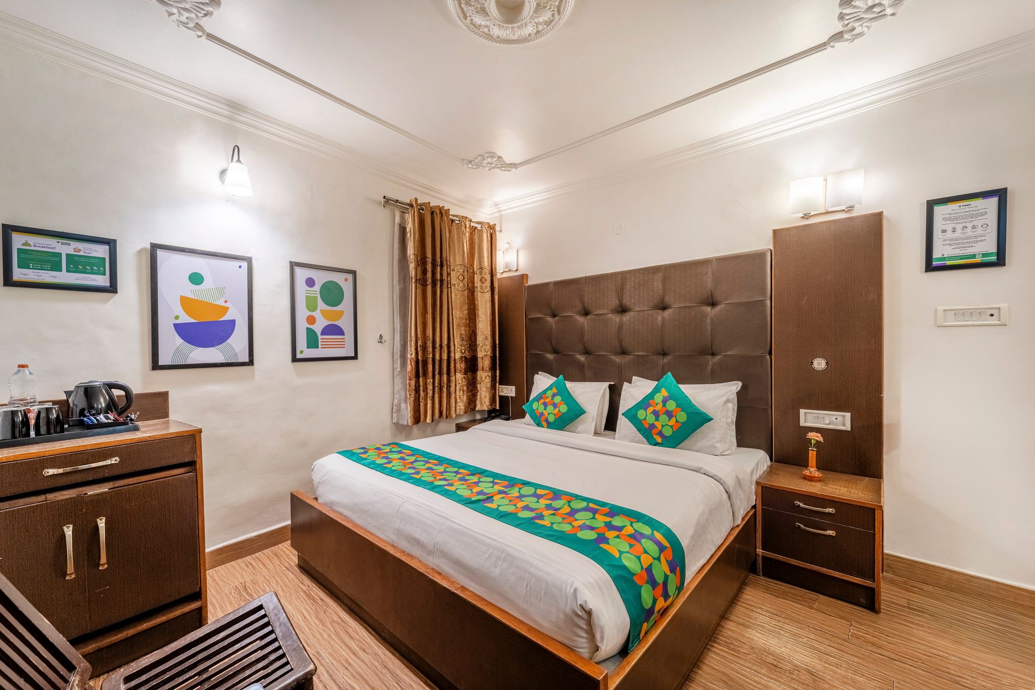 Treebo Premium Bridge View Regency, Mall Road Economy Room