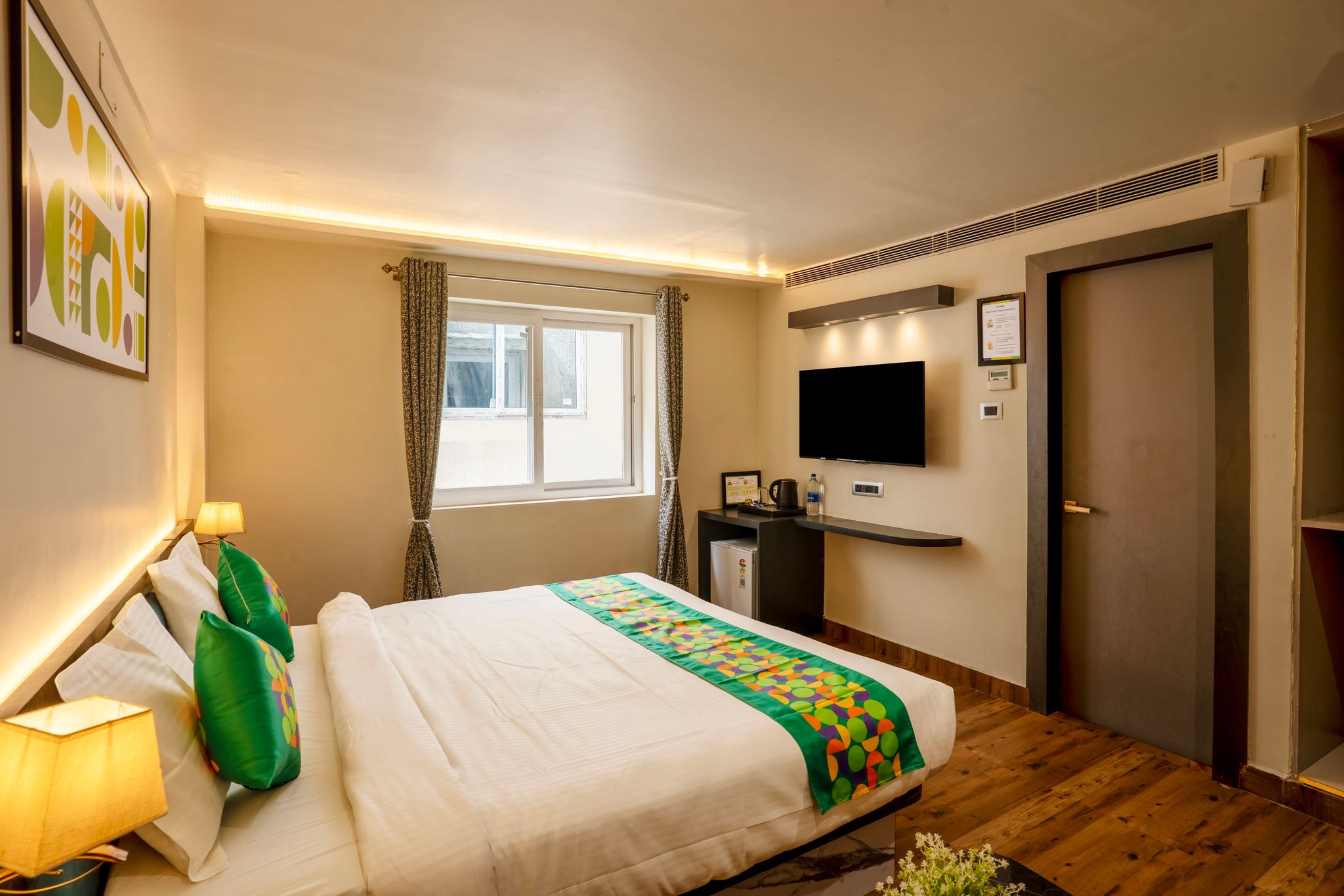 Treebo Golden Leaf Standard room 3