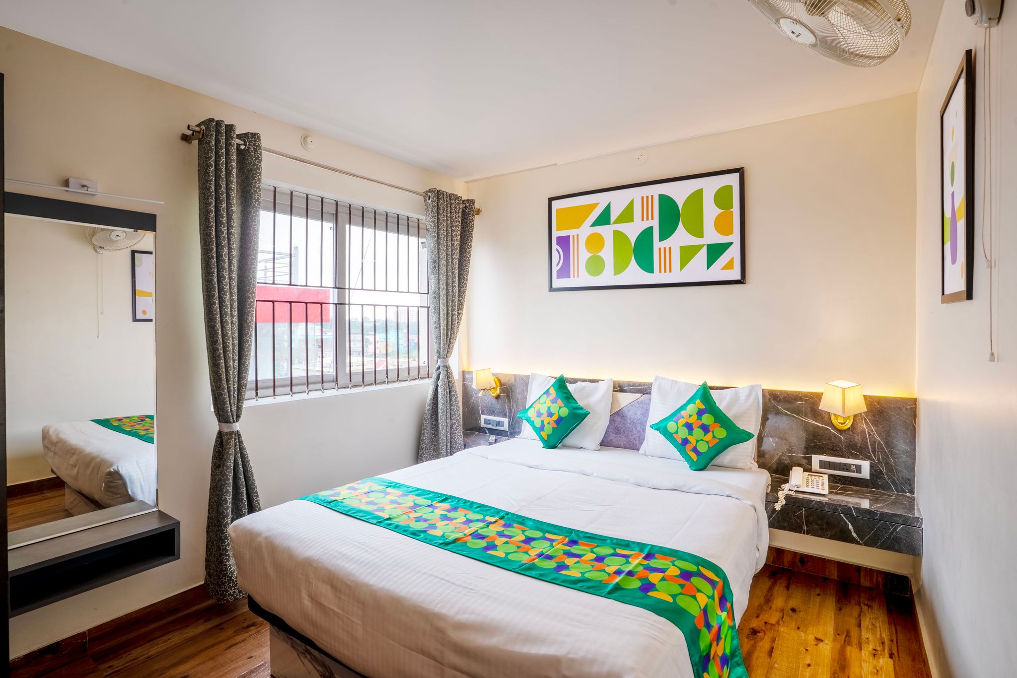 Treebo Golden Leaf Economy Room 2