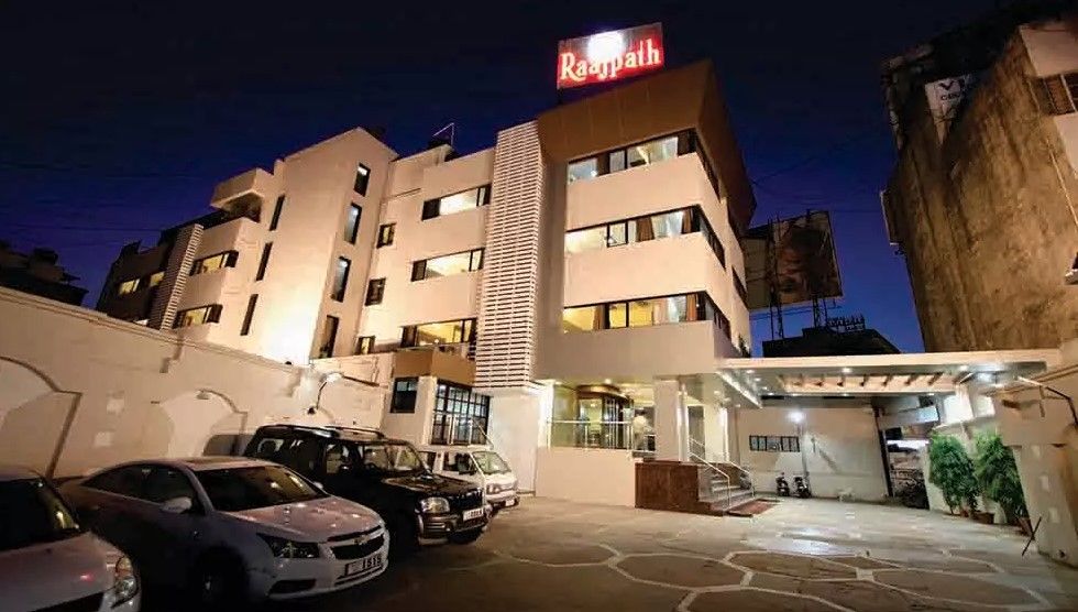 Hotel Raajpath, Vadodara
