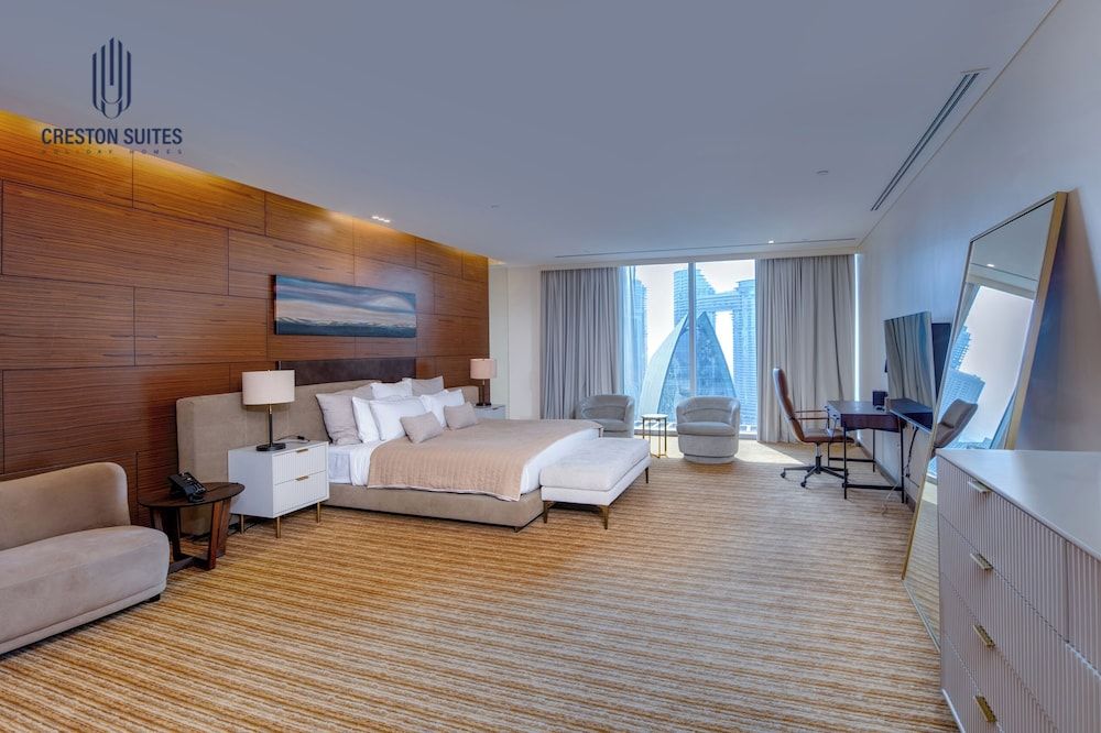 Luxury Penthouse - A, Balcony, City View