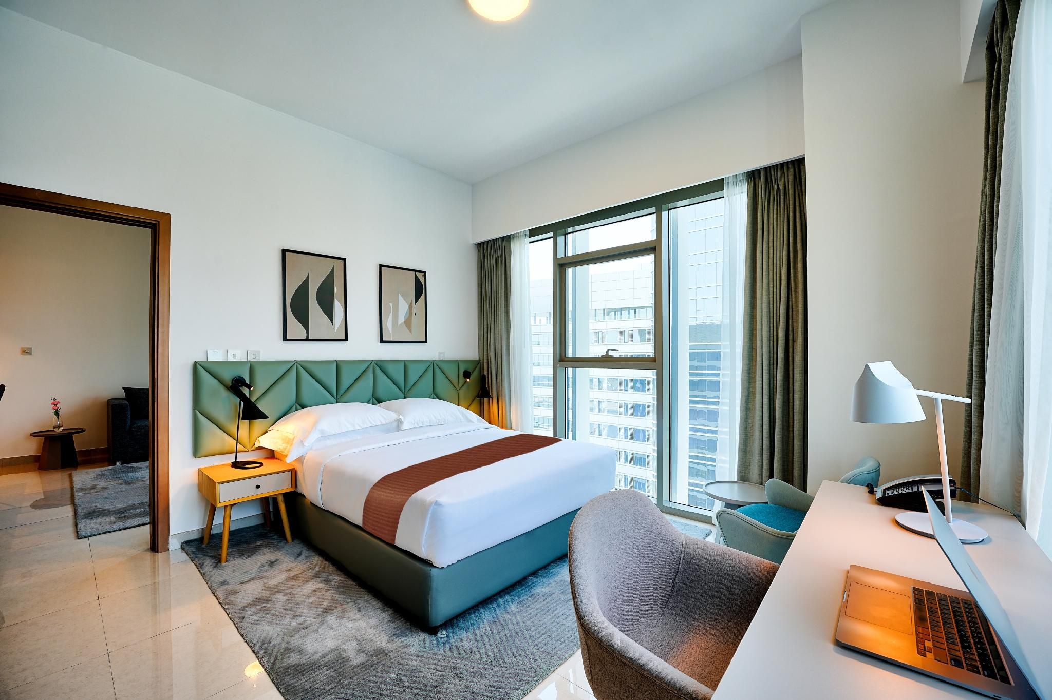 One Bedroom Apartment with Sea View