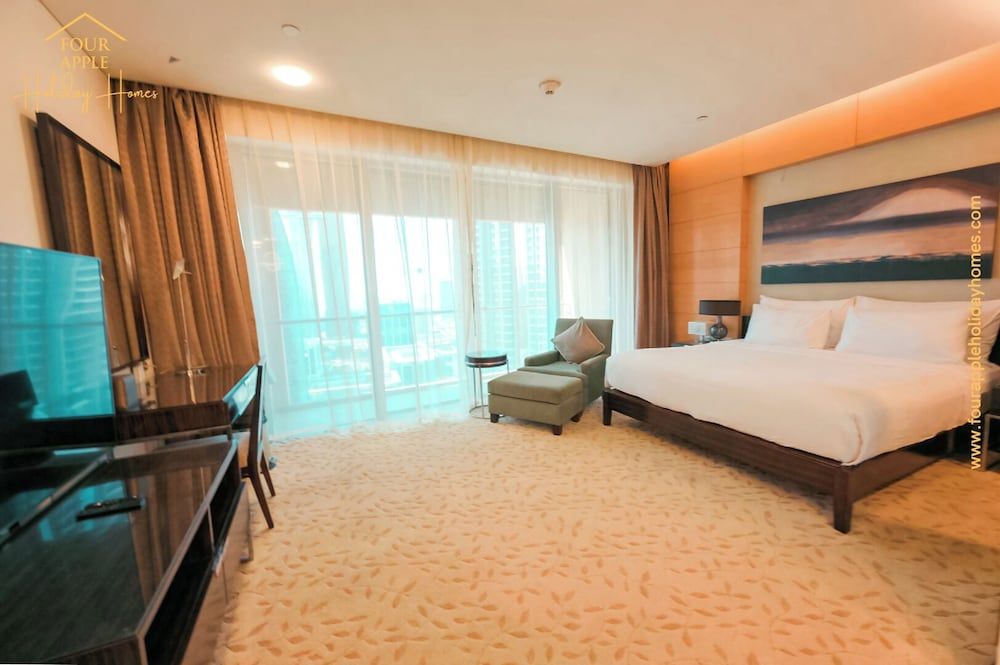 Studio with Thrilling Burj Khalifa View