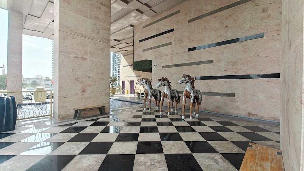 Heaven Crest Vacation Homes - Balcony with City View 1BHK in JLT Dubai Close to Metro & Marina