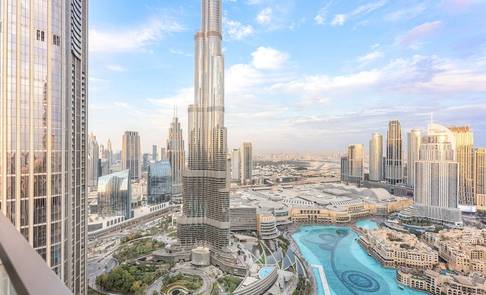 SML Vacation Homes - Sky High Apartments with Burj Khalifa and Dubai Fountain Views @ Grande Signature, Downtown Dubai Two Bedroom Two Bathroom Sky High Apartment with Burj Khalifa & Dubai Fountain Views 11