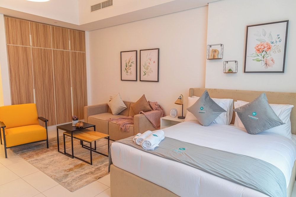 Bloomfields Spacious STU in Thalassa
