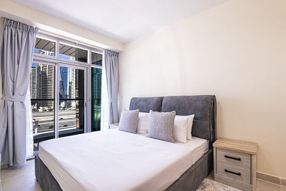 Apartment, Balcony, City View
