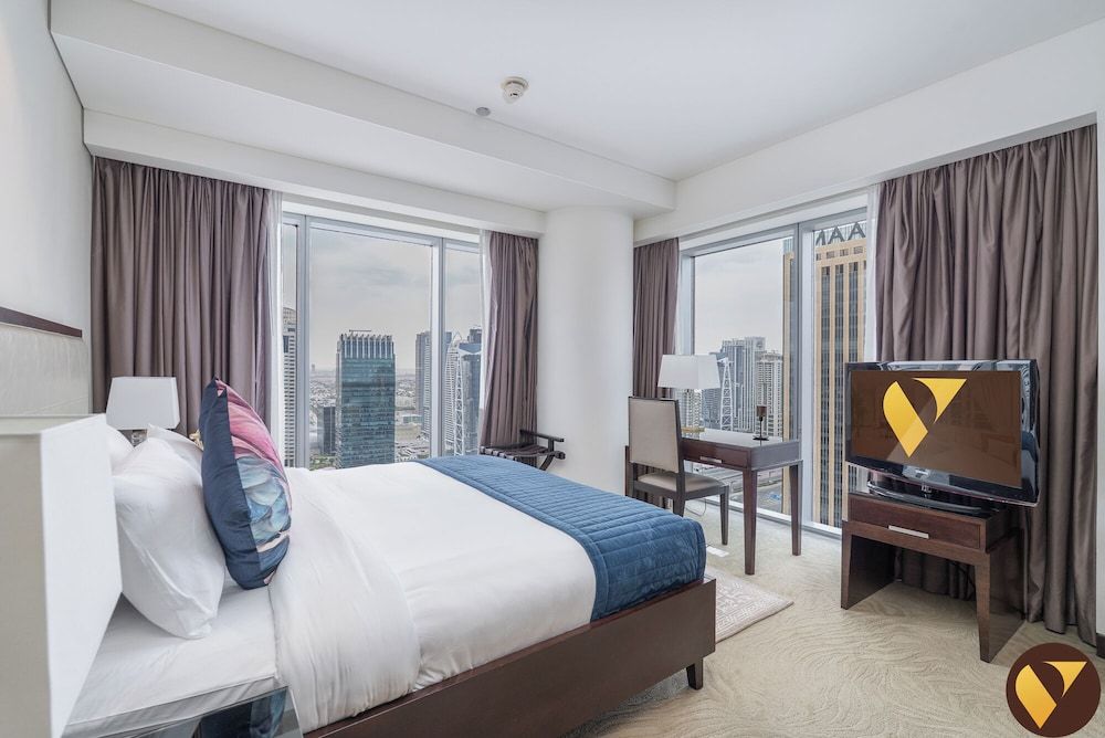 Luxury Apartment, City View