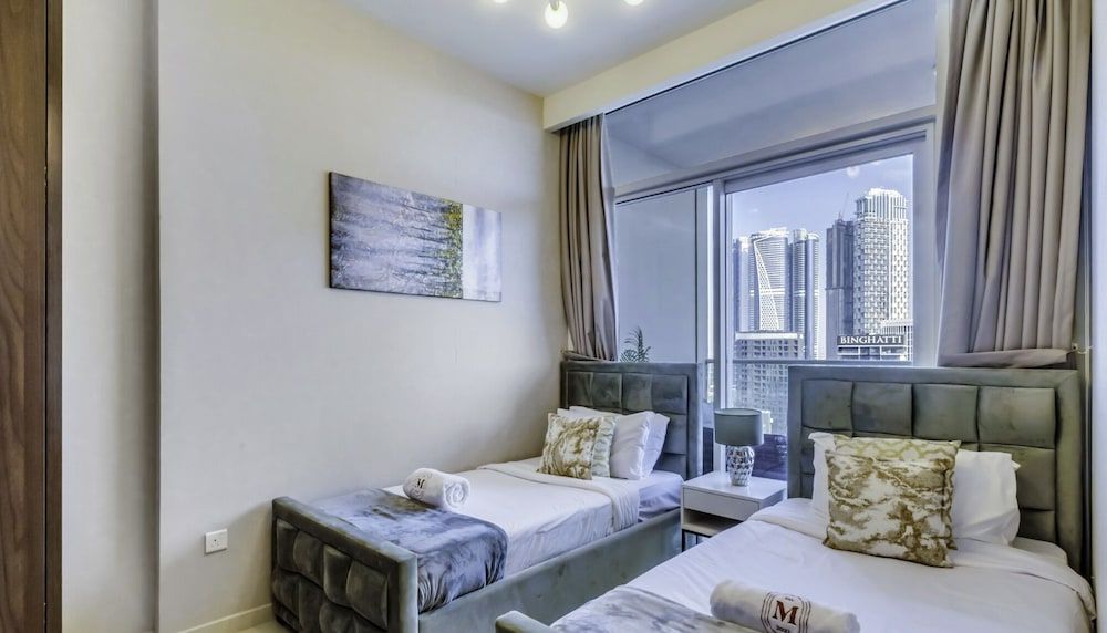 Luxury Apartment, Balcony, Canal View