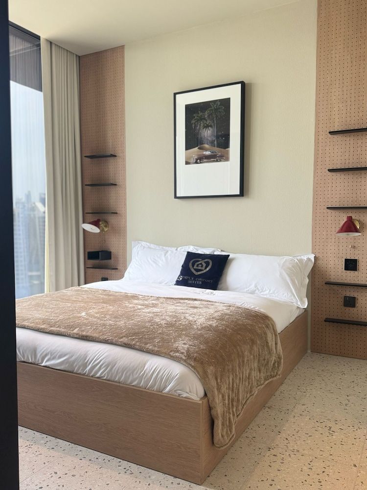 SIMPLY COMFORT Upside Living Burj View