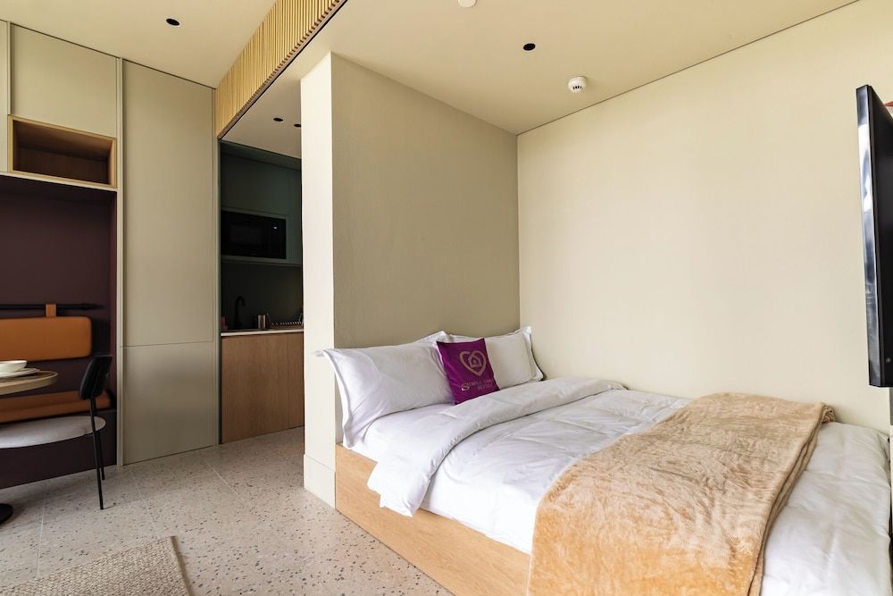 Signature Studio, Non Smoking, City View