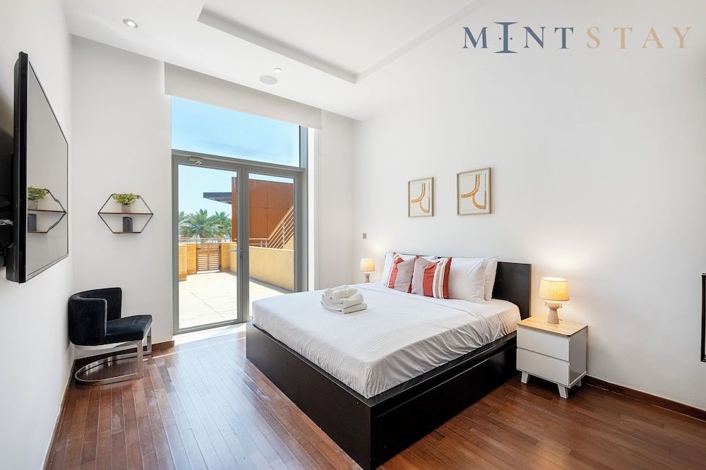 Deluxe Apartment, 2 Bedrooms, Partial Sea View