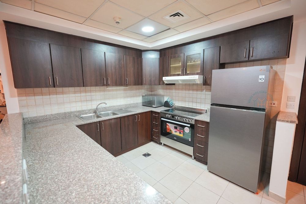 Luxury 2-Bedroom Stay in the Heart of Churchill