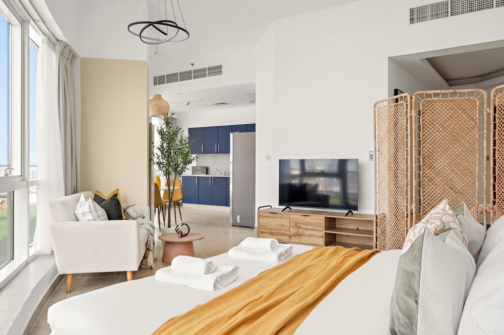 Silkhaus Madison Residency Junior Studio, Balcony, City View 2