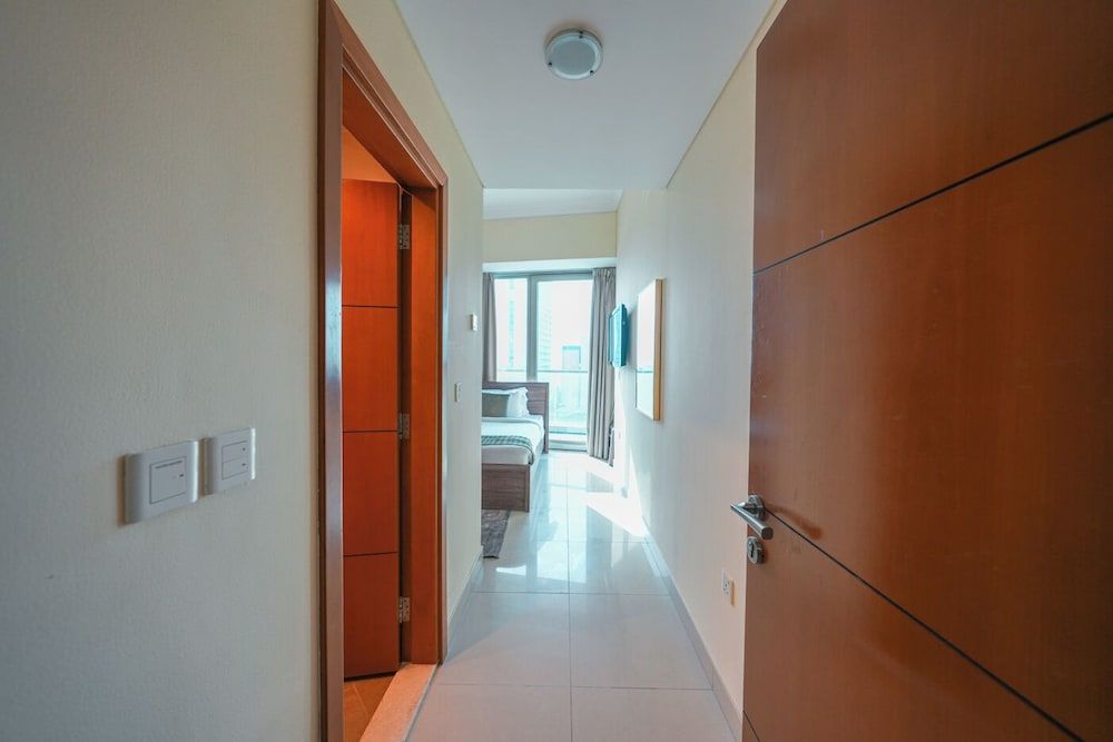 Elite 3BR Retreat -  Marina & City Views