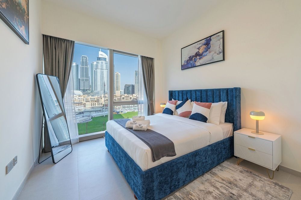 Luxury Apartment, Balcony, City View