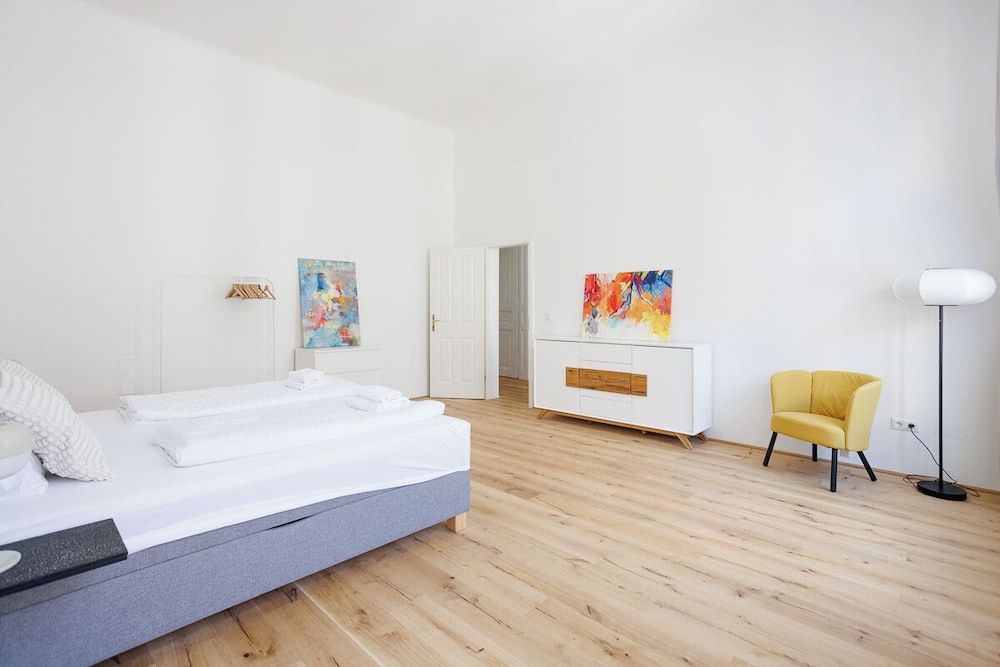 Superior Apartment