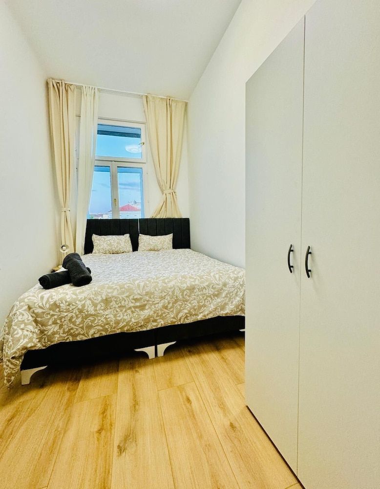 Basic Room