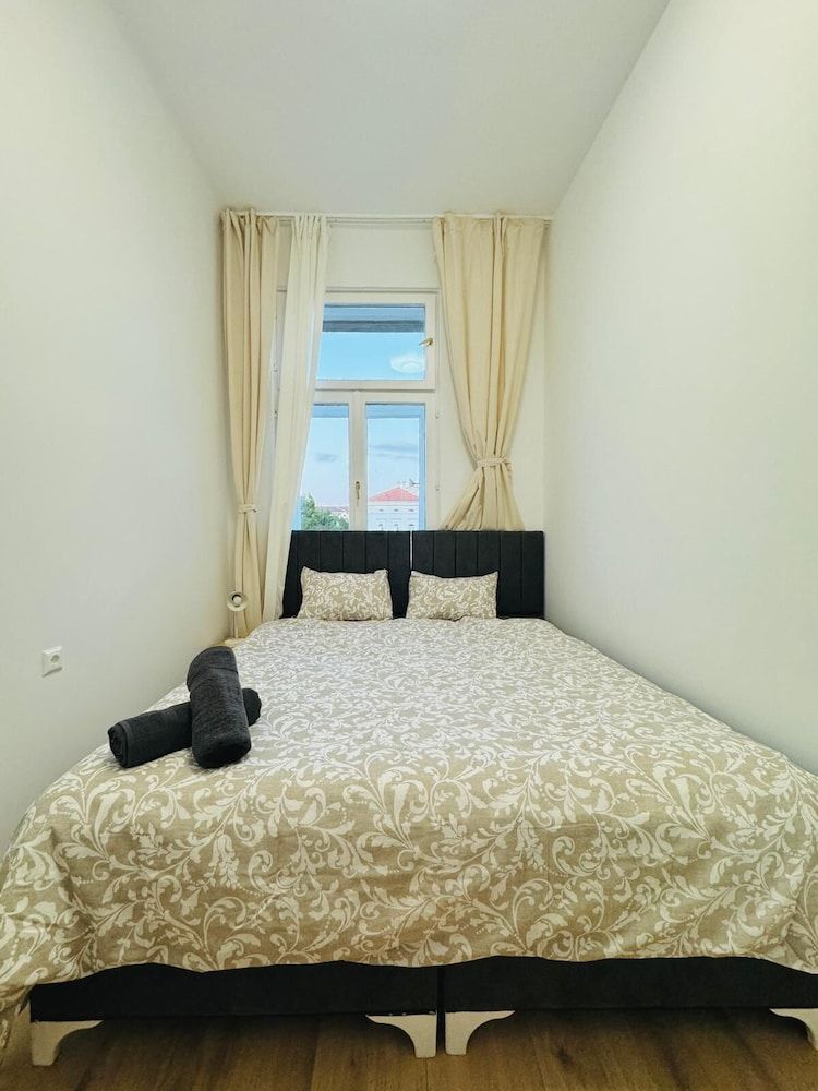 Basic Room